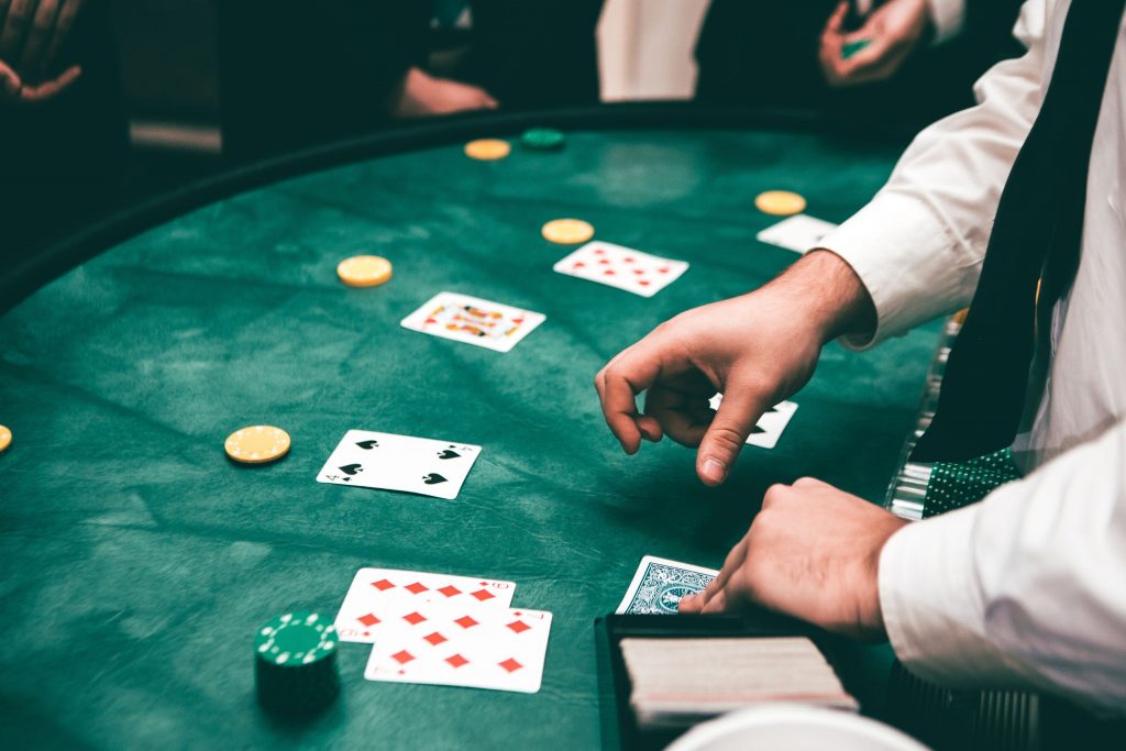 Effective Bankroll Management for Blackjack Players - Glory Casino B2BX